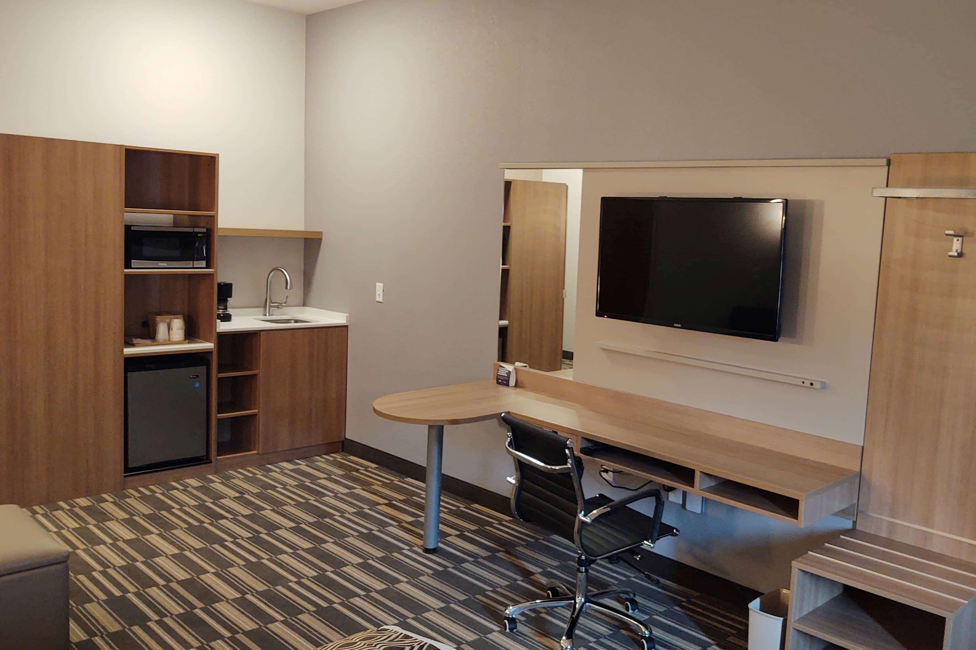Microtel Inn & Suites By Wyndham Liberty/Ne Kansas City Area Exterior photo