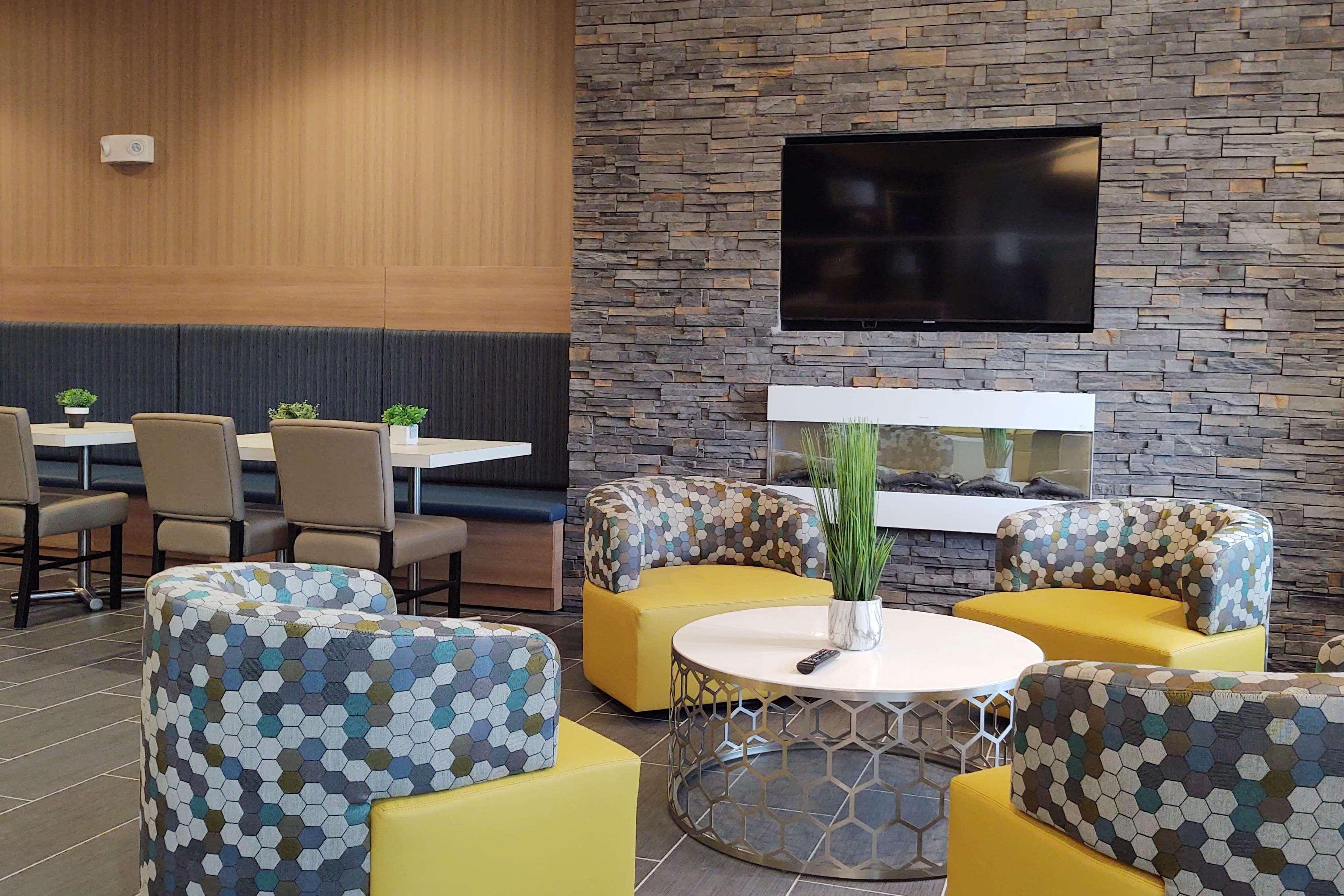 Microtel Inn & Suites By Wyndham Liberty/Ne Kansas City Area Exterior photo