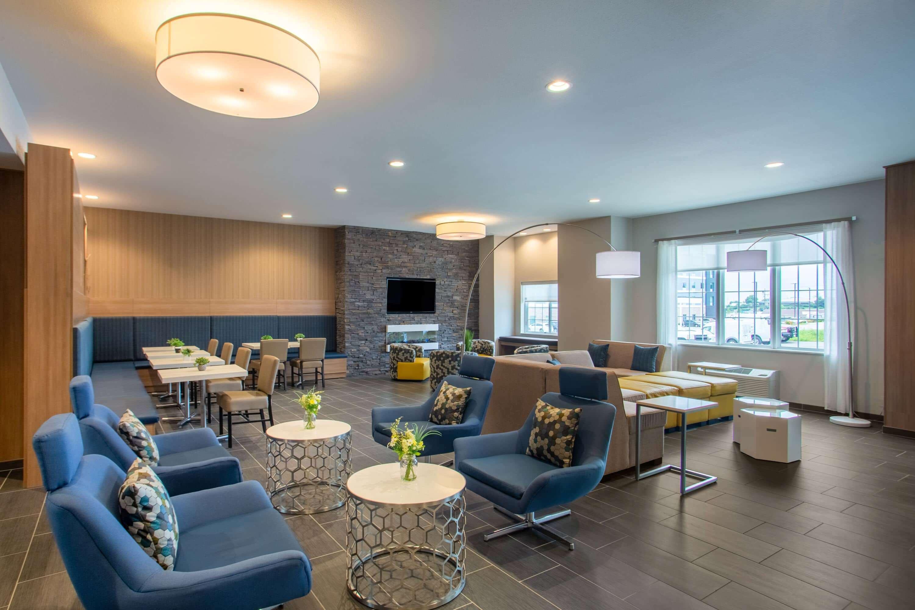 Microtel Inn & Suites By Wyndham Liberty/Ne Kansas City Area Exterior photo